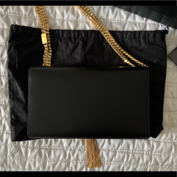 Saint Laurent Smooth Calfskin
medium Monogram Kate shoulder bag - Picture 5 of 8